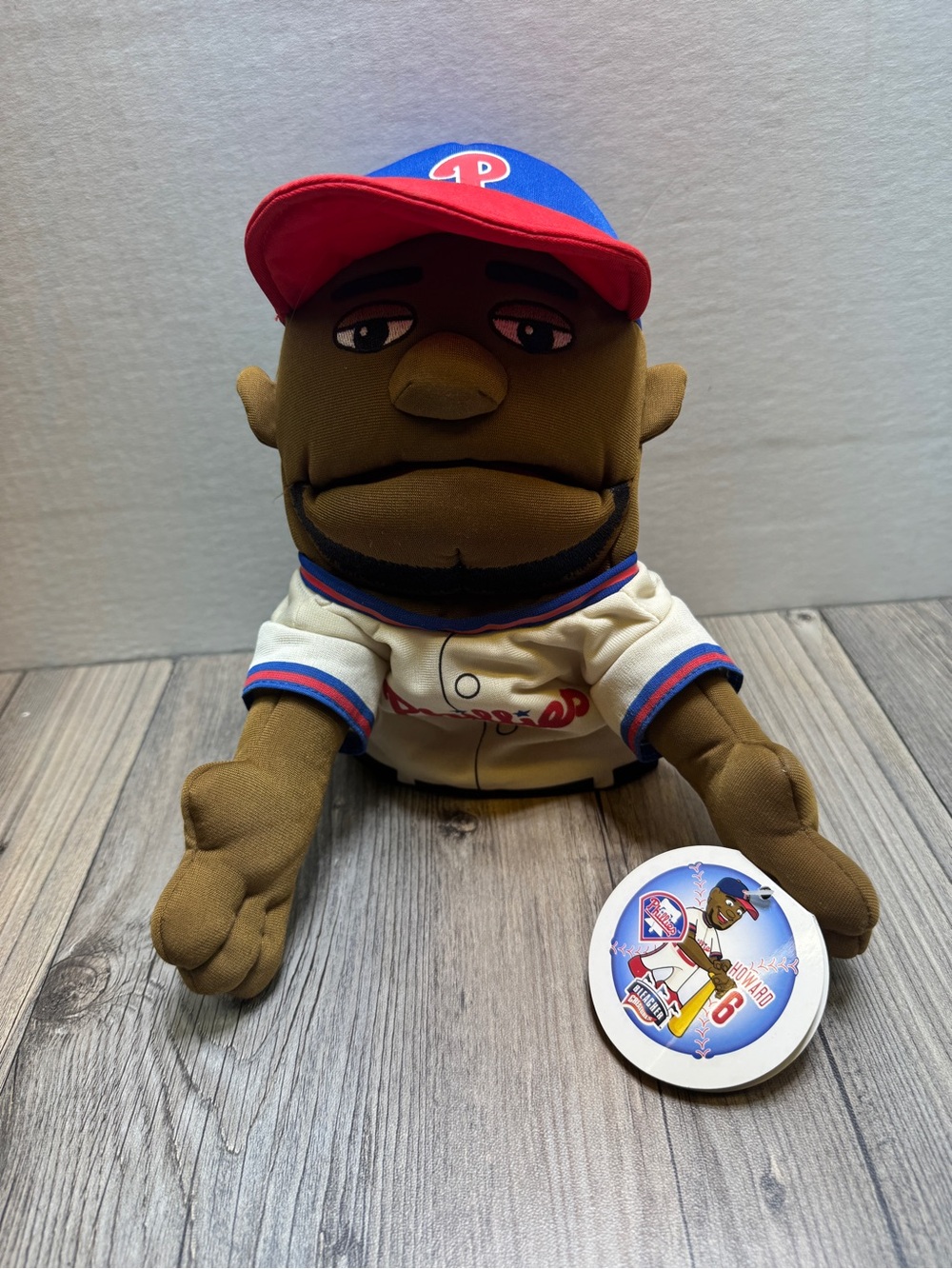 PHILADELPHIA PHILLIES RYAN HOWARD #6 CREATURE BLEACHER Collectible Hand PUPPET